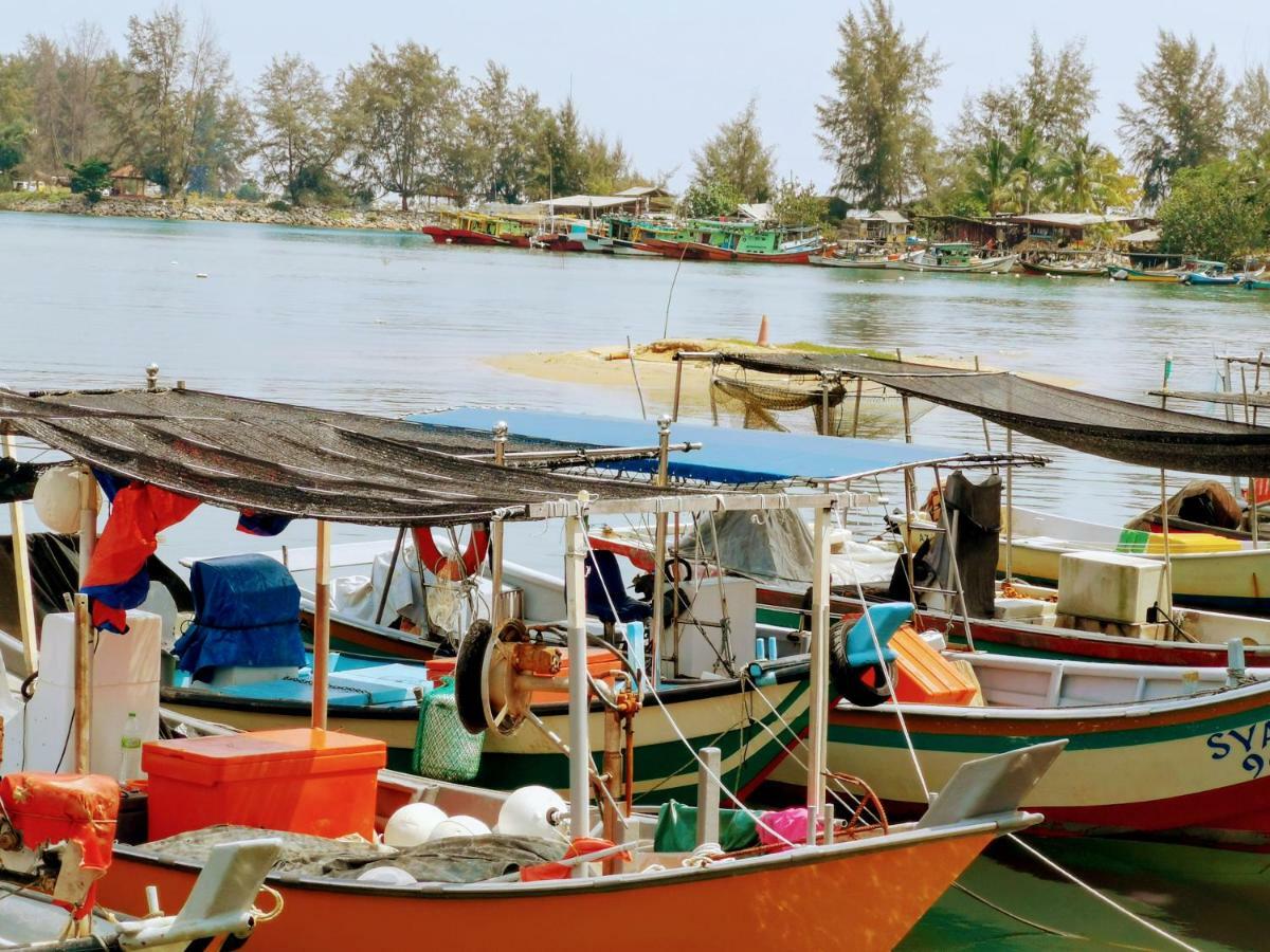 Fishing Village Marang Terengganu Buitenkant foto