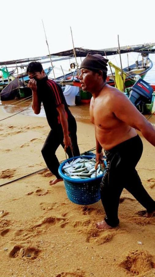 Fishing Village Marang Terengganu Buitenkant foto